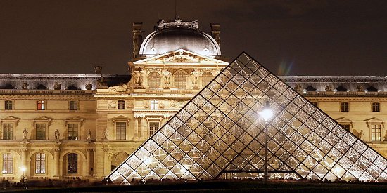 Louvre_1_550